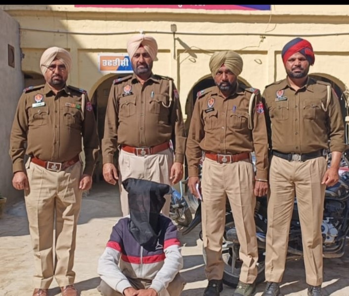 “ਯੁੱਧ ਨਸ਼ਿਆਂ ਵਿਰੁੱਧ” ਮੁਹਿੰਮ ਦੇ ਤਹਿਤ ਮੋਗਾ ਪੁਲਿਸ ਨੂੰ ਵਿਸ਼ੇਸ਼ ਸਫਲਤਾ, 73 ਗ੍ਰਾਮ ਹੈਰੋਇਨ, 355 ਨਸ਼ੀਲੀਆਂ ਗੋਲੀਆਂ ਤੇ ਡਰੱਗ ਮਨੀ ਬਰਾਮਦ