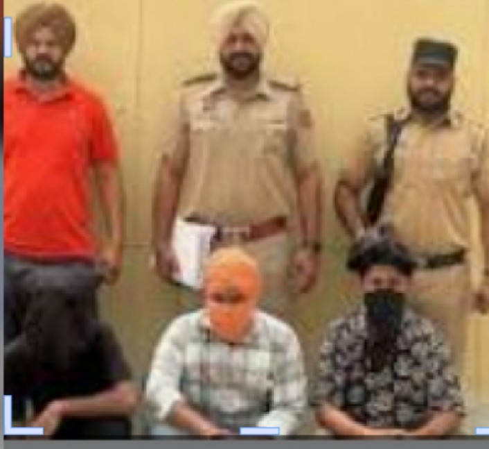 ਮੋਗਾ’ ਚ CIA ਸਟਾਫ ਨੂੰ ਮਿਲੀ ਵੱਡੀ ਸਫਲਤਾ, 3 ਦੇਸੀ ਪਿਸਤੌਲ, 4 ਮੈਗਜ਼ੀਨ ਅਤੇ 7 ਕਾਰਤੂਸ ਸਮੇਤ ਚਾਰਾਂ ਨੂੰ ਕੀਤਾ ਗ੍ਰਿਫਤਾਰ