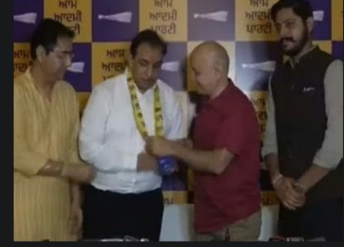 ਜਲੰਧਰ ਤੋਂ ਨਿਤਿਨ ਕੋਹਲੀ ਆਮ ਆਦਮੀ ਪਾਰਟੀ’ਚ ਸ਼ਾਮਿਲ