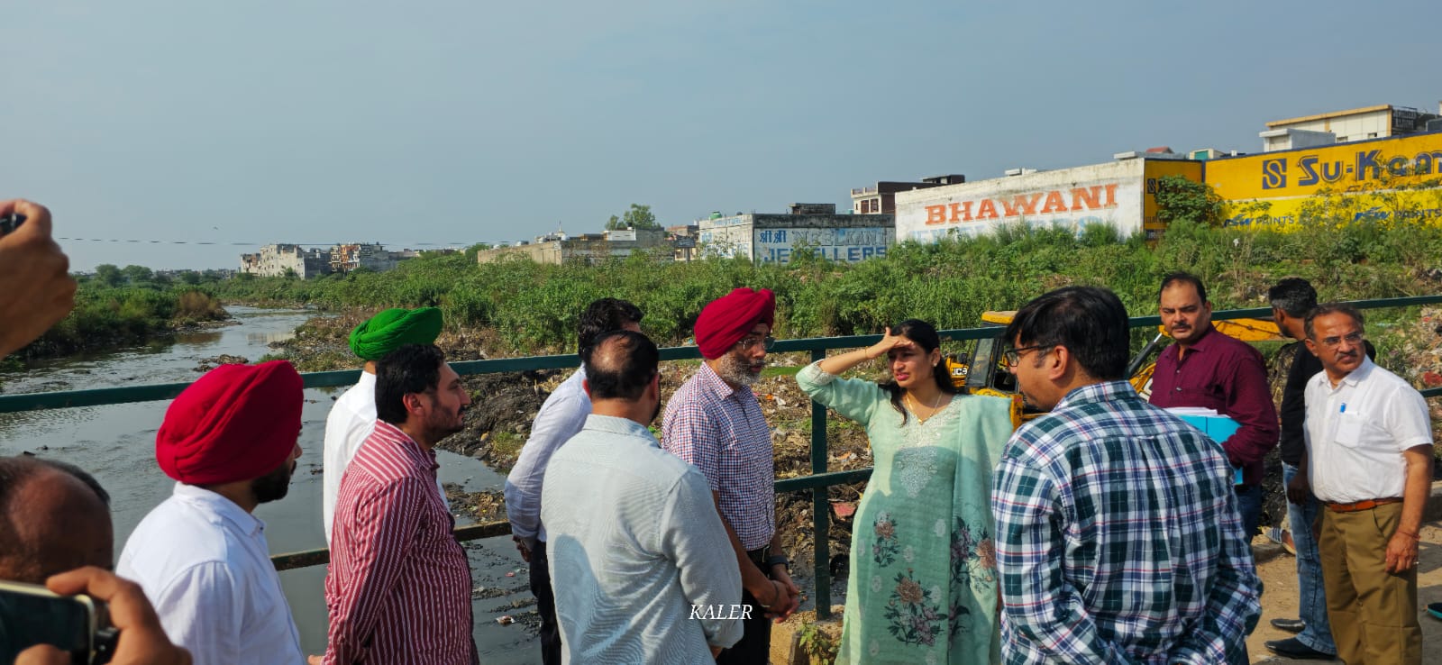 ਡੀ ਸੀ ਮੋਹਾਲੀ ਨੇ ਜ਼ੀਰਕਪੁਰ ਅਤੇ ਡੇਰਾਬੱਸੀ ਵਿੱਚ ਡਰੇਨੇਜ ਪ੍ਰੋਜੈਕਟਾਂ ਅਤੇ ਸੁਖਨਾ ਚੋਅ ਦੀ ਸਫਾਈ ਦਾ ਨਿਰੀਖਣ ਕੀਤਾ