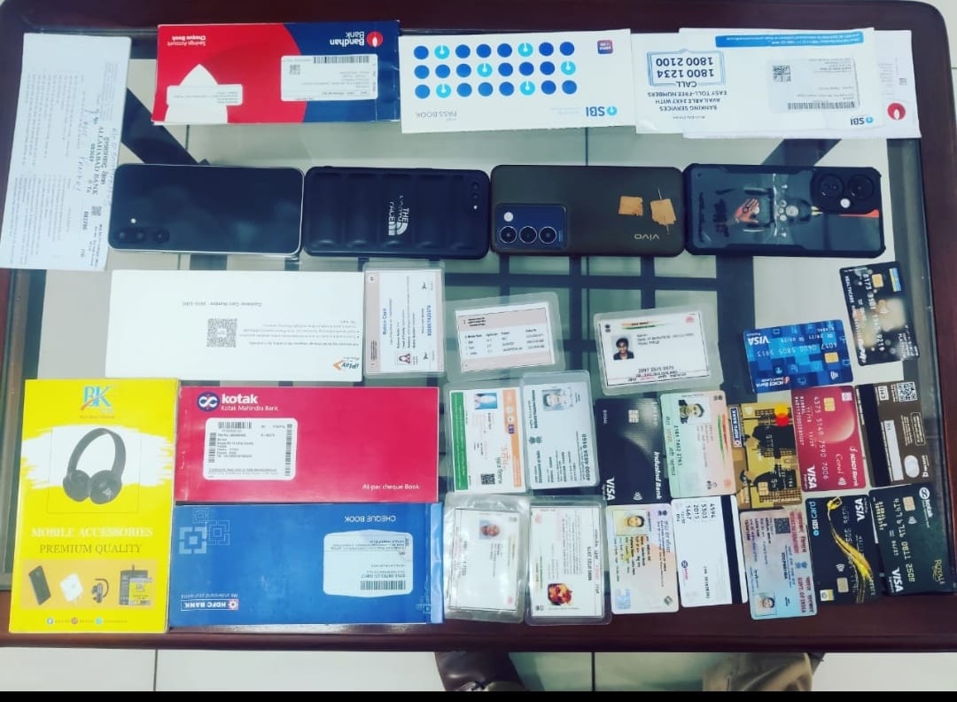 ਪਟਿਆਲਾ ਪੁਲਿਸ ਵੱਲੋਂ ਫਿਲੀਪੀਨਜ਼ ਬੈਠੇ ਸਾਈਬਰ ਠੱਗਾਂ ਨੂੰ ਬੈਂਕ ਖਾਤੇ ਅਤੇ ਮੋਬਾਇਲ ਸਿਮ ਕਾਰਡ ਮੁਹੱਈਆ ਕਰਵਾਉਣ ਵਾਲਾ ਪਟਿਆਲਾ ਦਾ ਗਿਰੋਹ ਕਾਬੂ