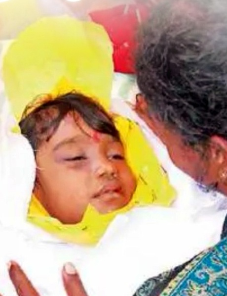 ਭੁੱਖ ਕਾਰਨ ਰੋ ਰਹੀ ਧੀ ‘ਤੇ ਪਿਤਾ ਦਾ ਕਹਿਰ, ਪੰਜ ਸਾਲਾ ਧੀ ਦਾ ਗਲਾ ਘੁੱਟ ਕੇ ਲੈ ਲਈ ਜਾਨ