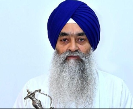 ਸ੍ਰੀ ਹਰਿਮੰਦਰ ਸਾਹਿਬ ਦੇ ਮੁੱਖ ਗ੍ਰੰਥੀ ਗਿਆਨੀ ਰਘਬੀਰ ਸਿੰਘ ਨੂੰ SGPC ਵੱਲੋਂ 72 ਘੰਟਿਆਂ ਦਾ ਨੋਟਿਸ