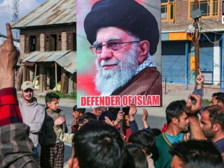 ਖਾਮੇਨੇਈ ਦੀ ਹੱਤਿਆ ਖ਼ਿਲਾਫ਼ ਕਸ਼ਮੀਰ ‘ਚ ਵਿਰੋਧ ਪ੍ਰਦਰਸ਼ਨ, ਲਾਲ ਚੌਕ ਬੰਦ ਤੇ ਇੰਟਰਨੈੱਟ ਮੁਅੱਤਲ-ਵਾਦੀ ਵਿੱਚ ਸਖ਼ਤ ਪਾਬੰਦੀਆਂ