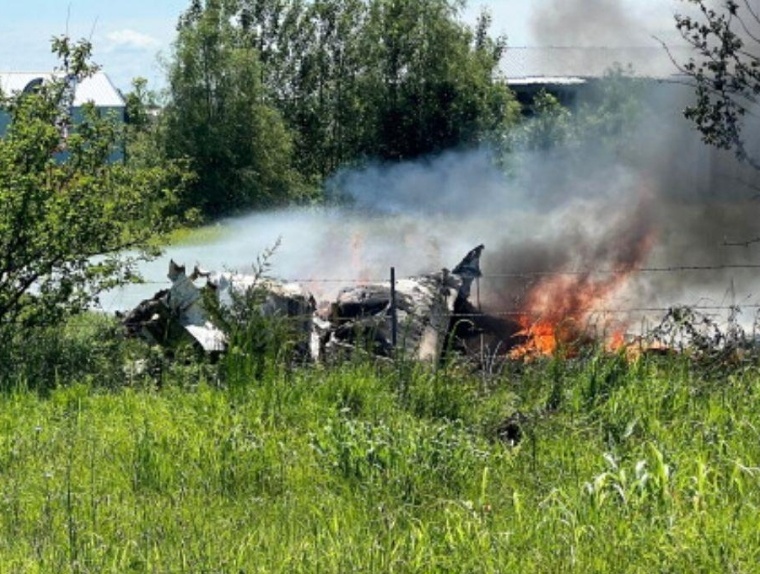 Horrific accident in America, 12 people including pilot died, plane crashed while taking off